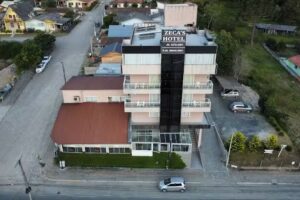 Zeca’s Hotel